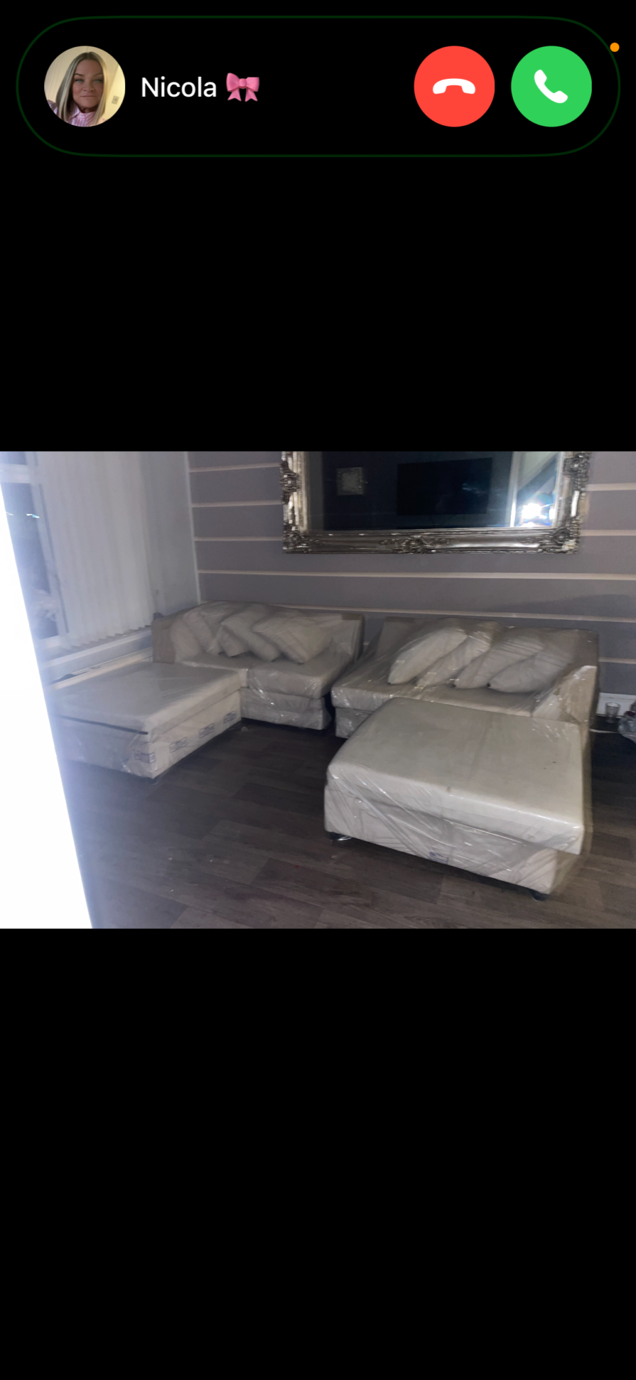 Sofa two piffies