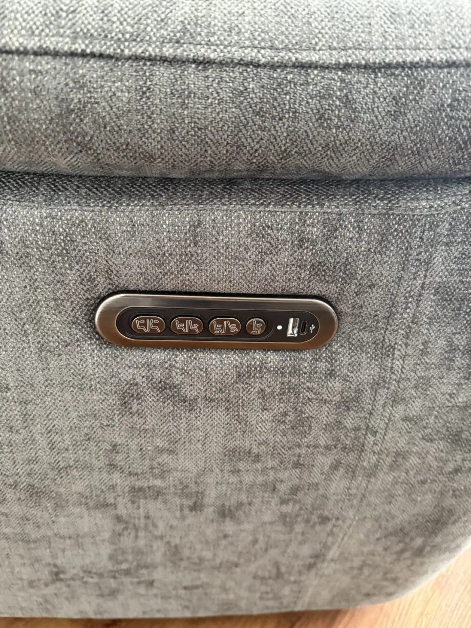 SCS Recliners