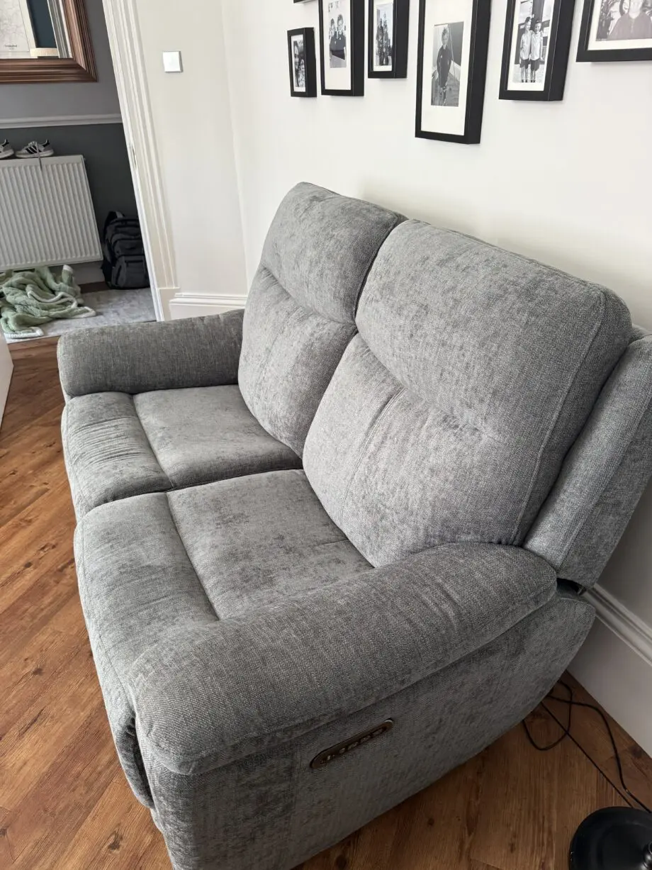 SCS recliner sofa