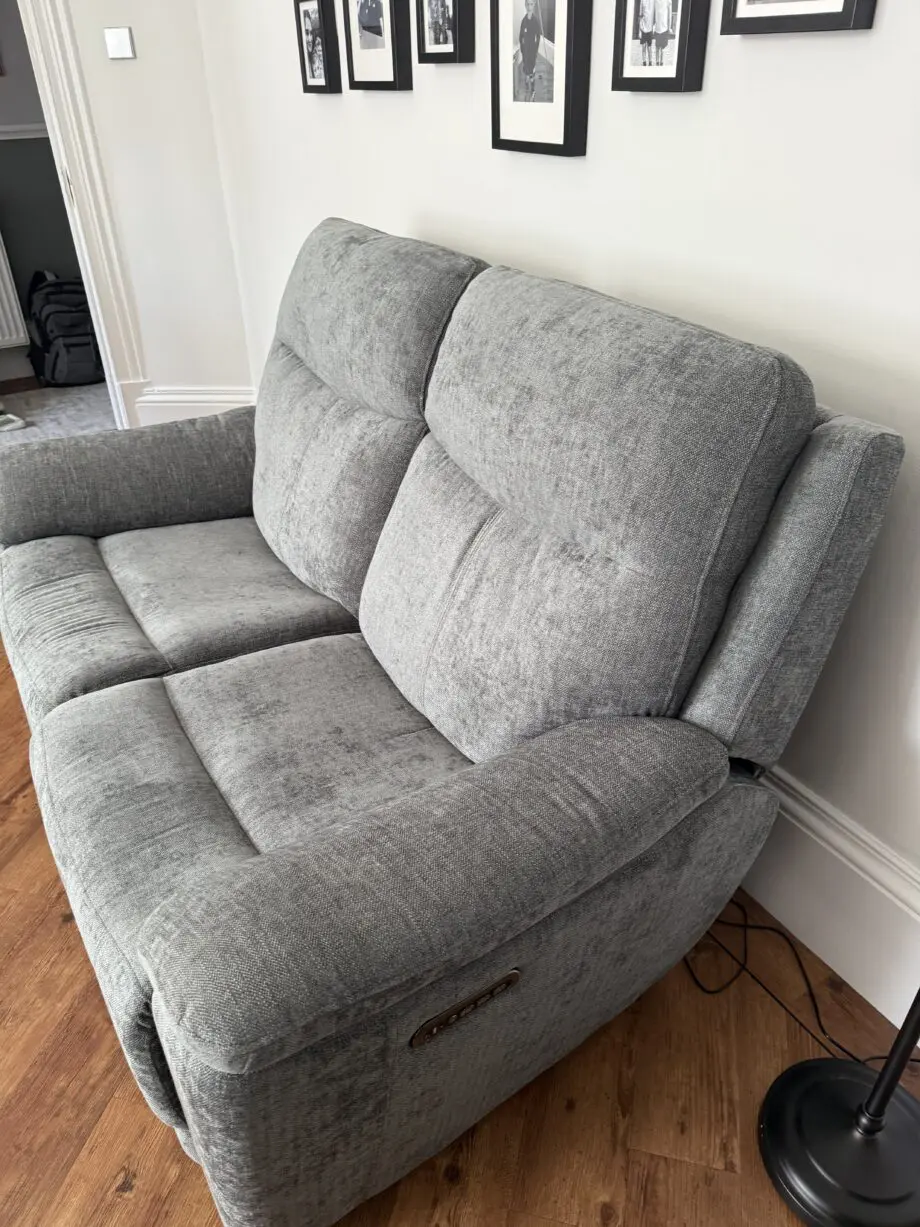 SCS recliner sofa