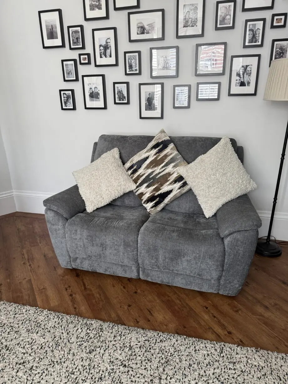 SCS recliner sofa