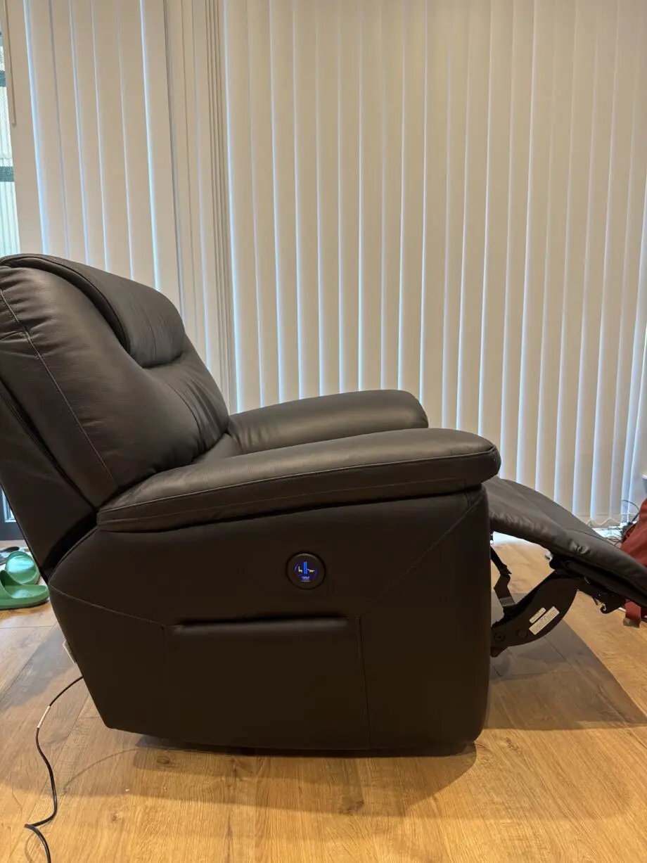 La-z-boy Genuine Leather Electric Recliner