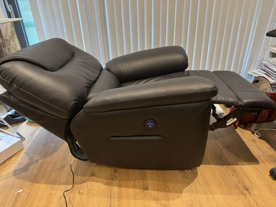 La-z-boy Genuine Leather Electric Recliner