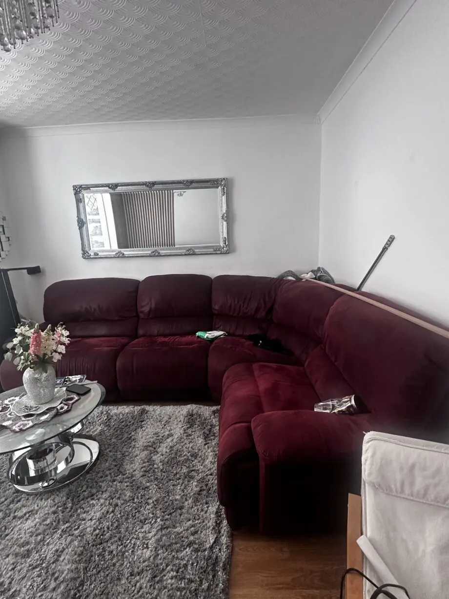 DFS maroon 5 seater corner recliner