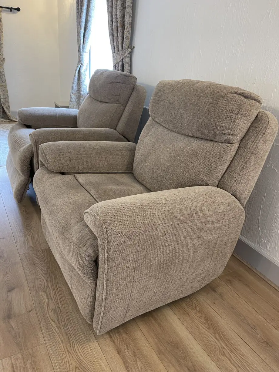 Pair of Electric Recliner Chairs