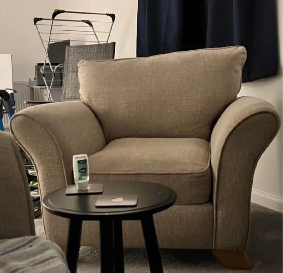 Arm chair