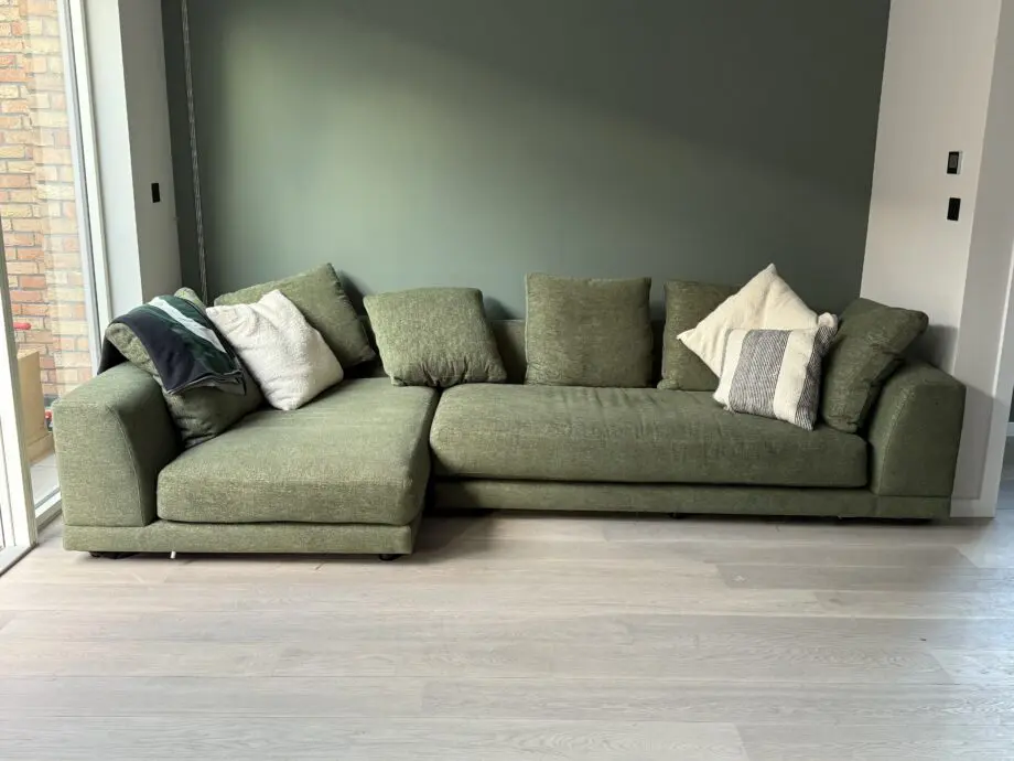 Stylish Deep Corner Sofa
