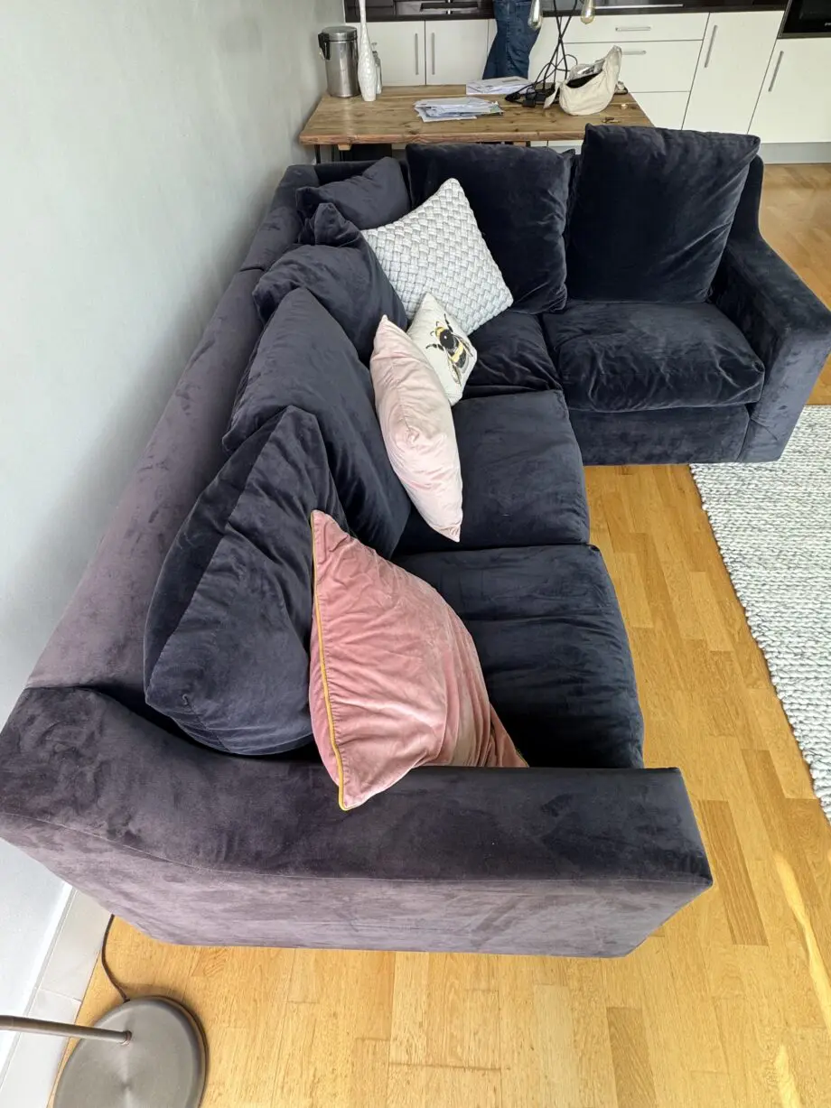 LOAF Midnight Blue 4 seater - Clever Velvet