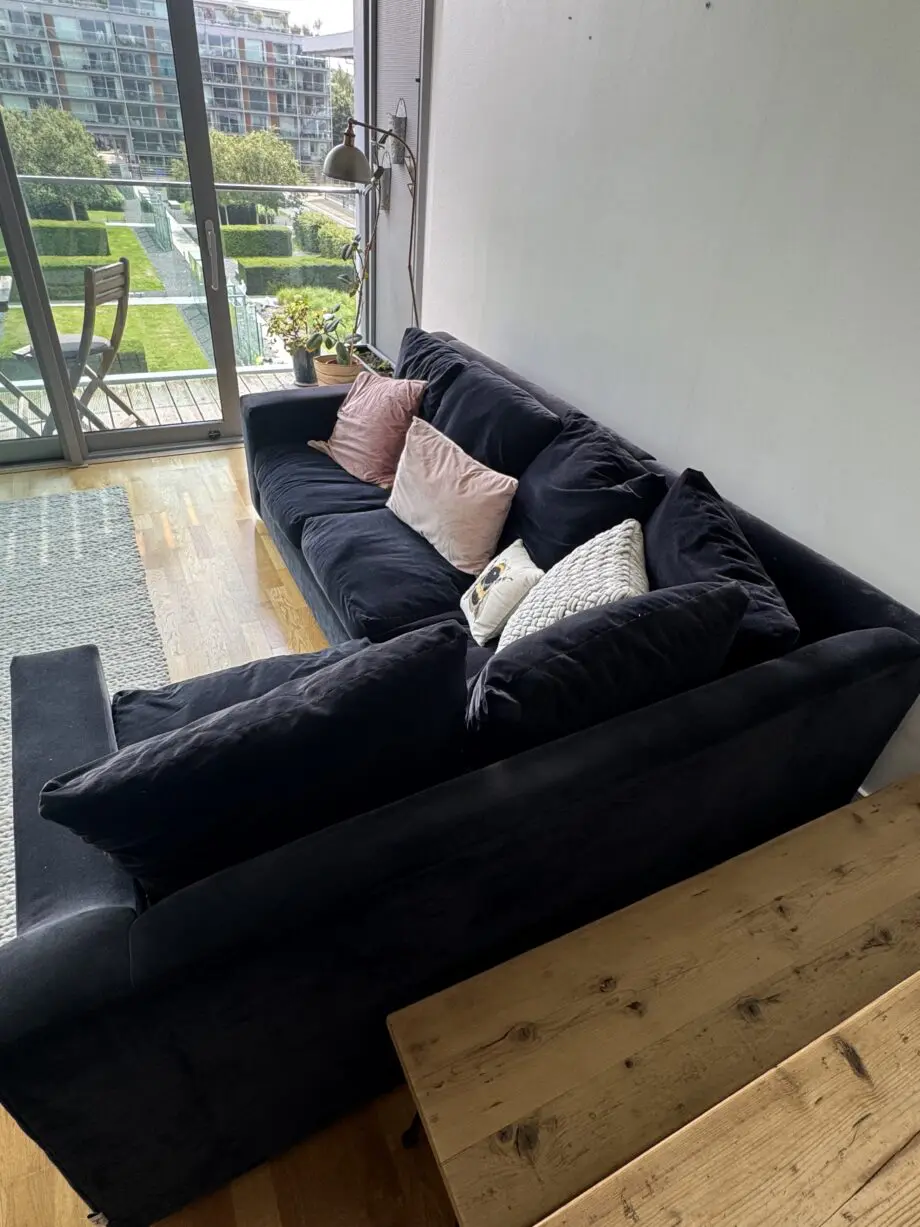 LOAF Midnight Blue 4 seater - Clever Velvet