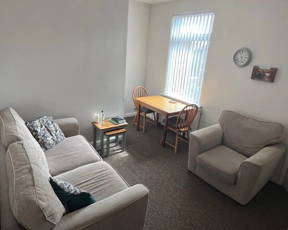 3 seater and 1 seater comfy beige sofa set