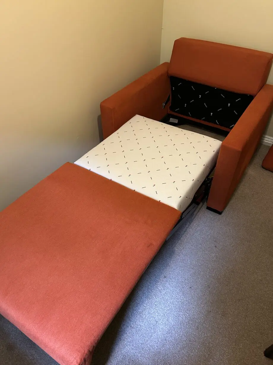 Cocoon Alice Chairbed