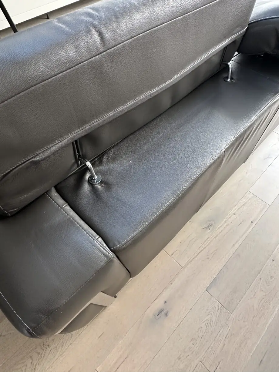 100% Genuine Leather Sofa 2.5 seater (read descriptions)