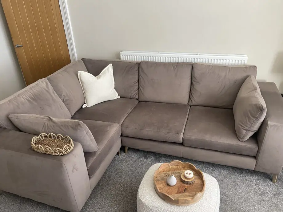 Dfs corner sofa set brand new condition