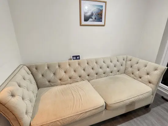 Chesterfield modern Sofa beige
