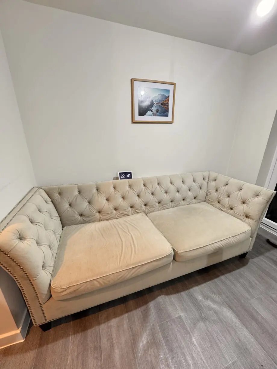 Chesterfield modern Sofa beige