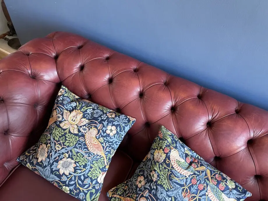 1 Saxon chesterfield aniline leather maroon sofa