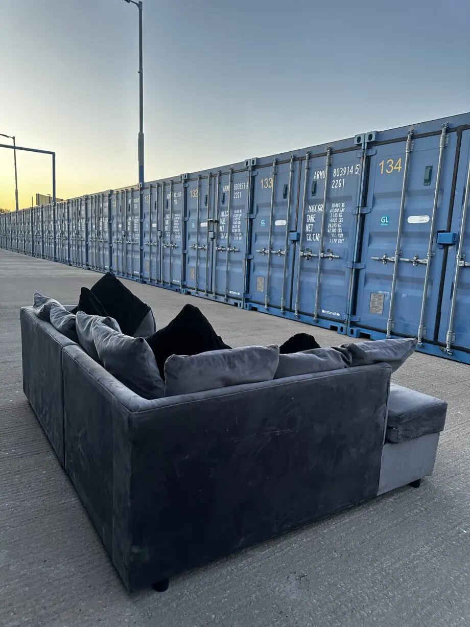 Sofa club grey seude corner sofa
