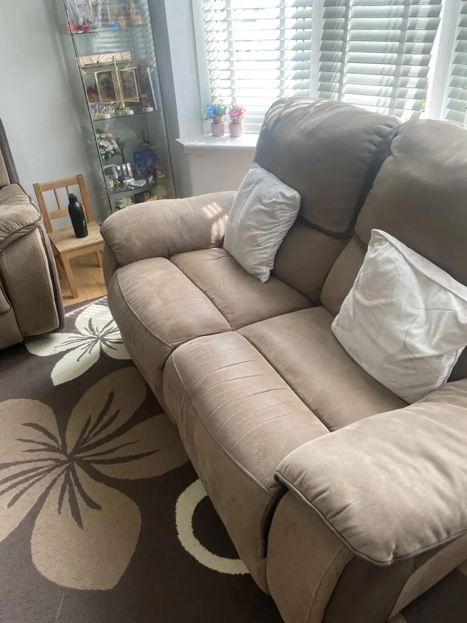 5 seater recling corner sofa & 2 seater recling sofa