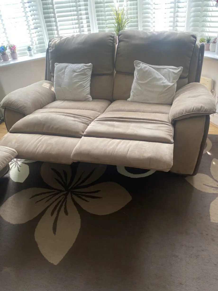 5 seater recling corner sofa & 2 seater recling sofa