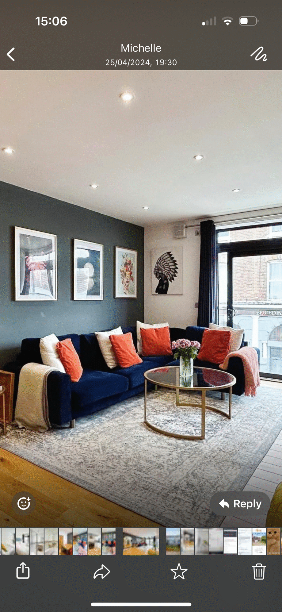Snug - Big chill corner sofa in Blue velvet