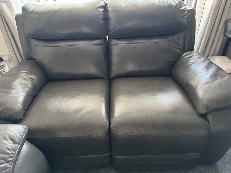 Harvey’s 2 seater + 1seater recliner sofa