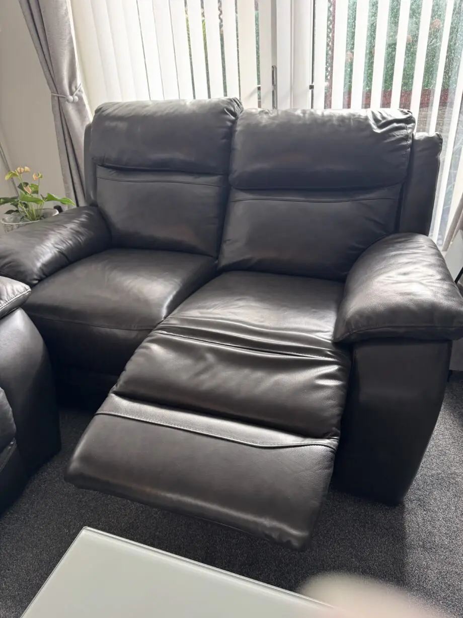 Harvey’s 2 seater + 1seater recliner sofa