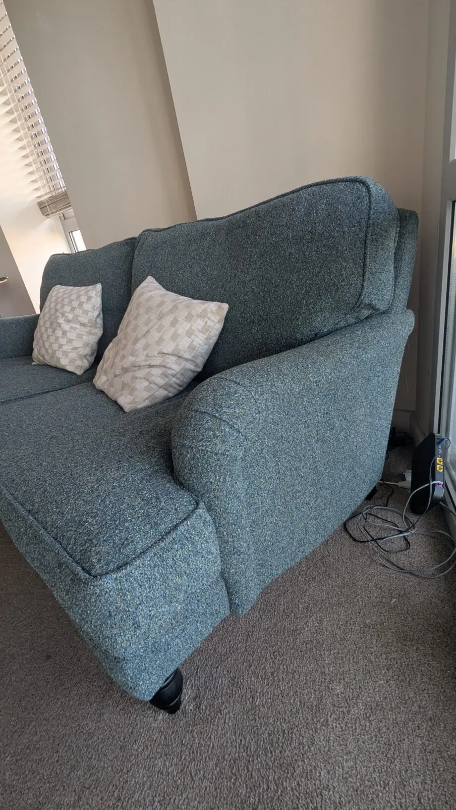 Bluebell 2.5 Seat Sofa (breaks down) in Peacock Plush Tweed Boucle