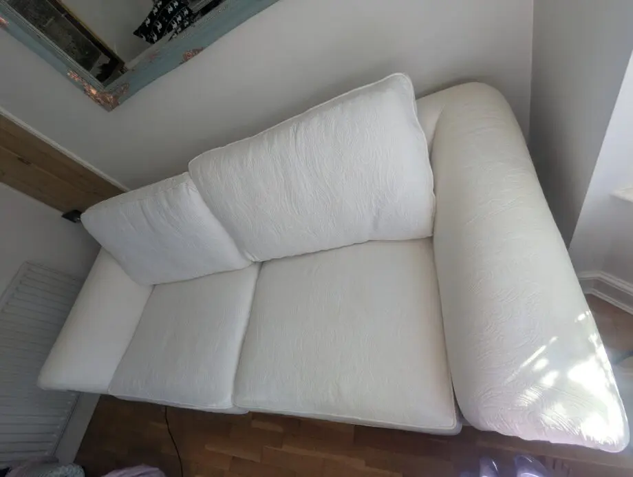 Custom 3-seater white patterned sofa from Ethan Allen