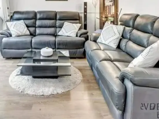 Leather reclining sofas