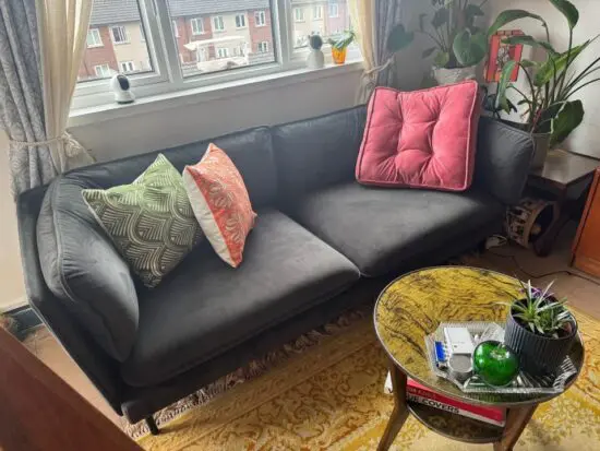 Stylish & Comfortable Dark Blue Velvet 2-Seater Sofa