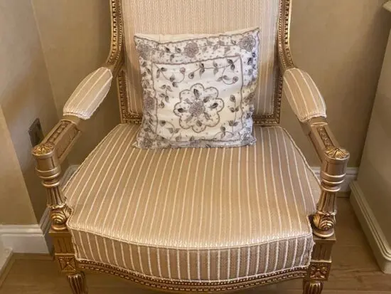 Set of 2 Elegant Gold Armchairs – Bought in Dubai