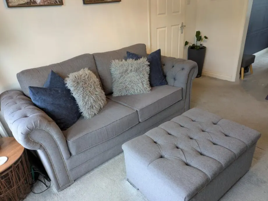 Grey Chesterfield Style 3 Seater Sofa with Footstool