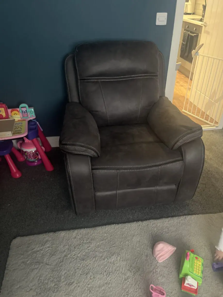 NEW VINSON RECLINER SET