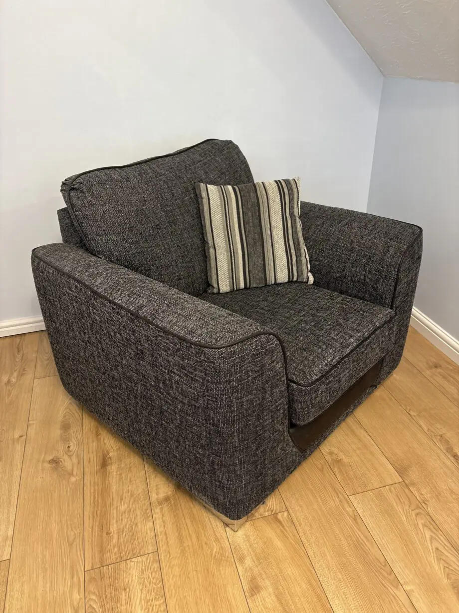 SCS Monty grey armchair