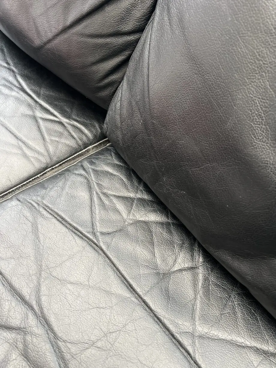 Forniture Village, Black in leather, 3 seater sofas