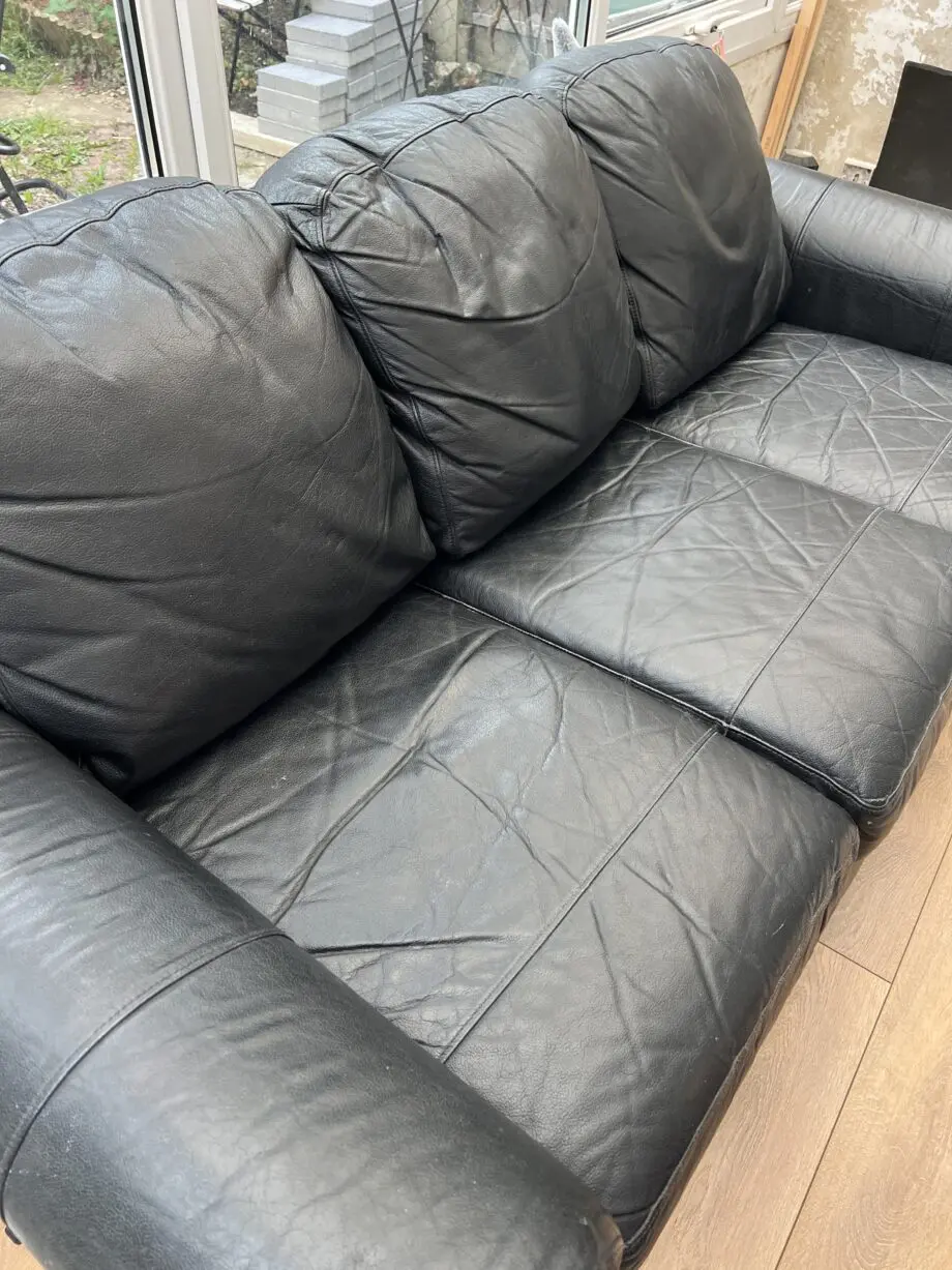 Forniture Village, Black in leather, 3 seater sofas