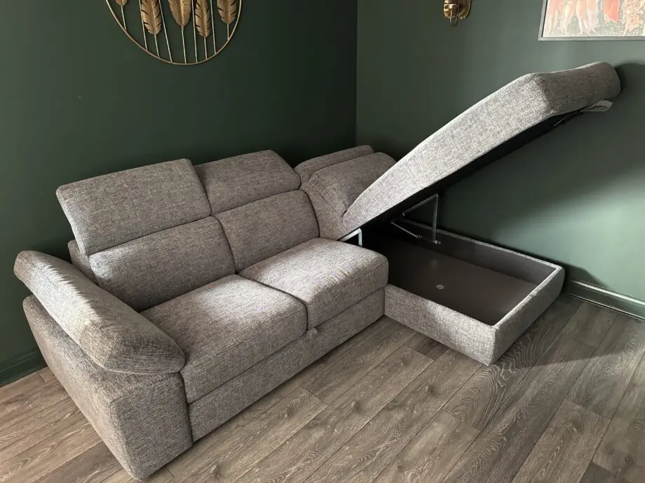 Brand New SCS Quercioli 3 Seater Sofa Bed with Right Hand Facing Lounger with Storage in Garofano-863