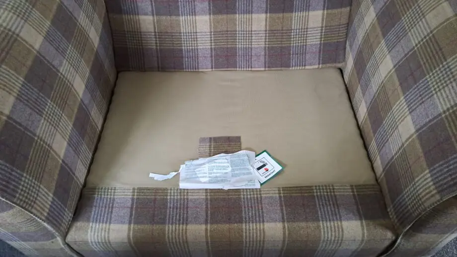 Marks & Spencer Snuggle Chair for 2 (Beige/Heather) Wool plaid design Marks & Spencer Snuggle Chair for 2 (Beige/Heather) Wool plaid design
