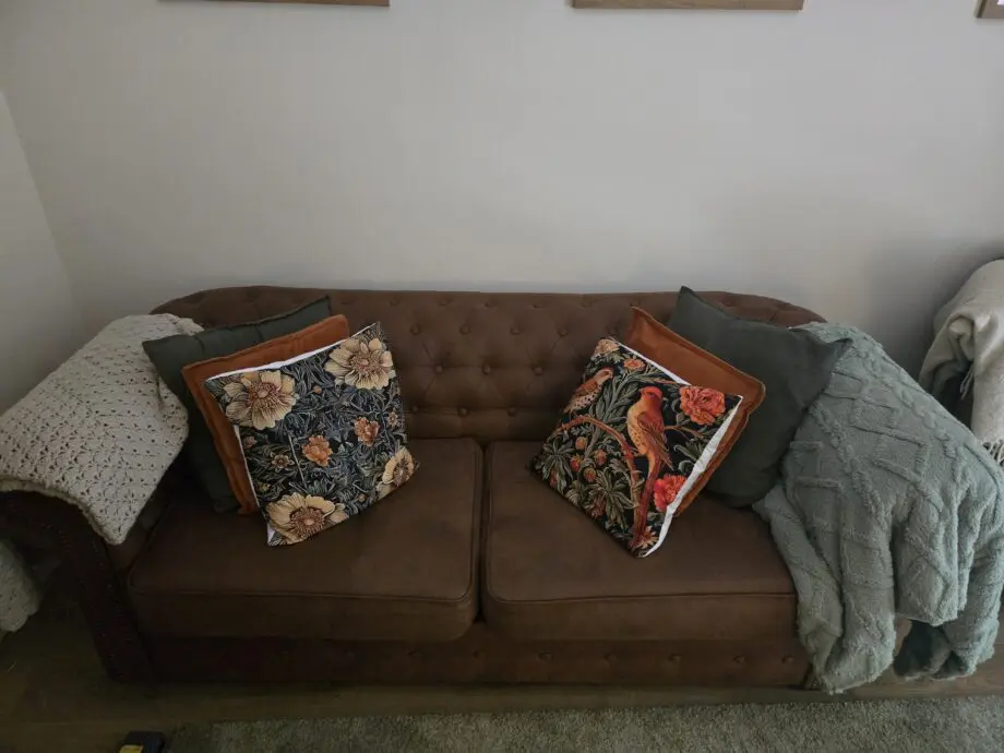 Chesterfield sofa and t Chesterfield style tub chairs