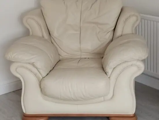 Pendragon leather 3 piece suite