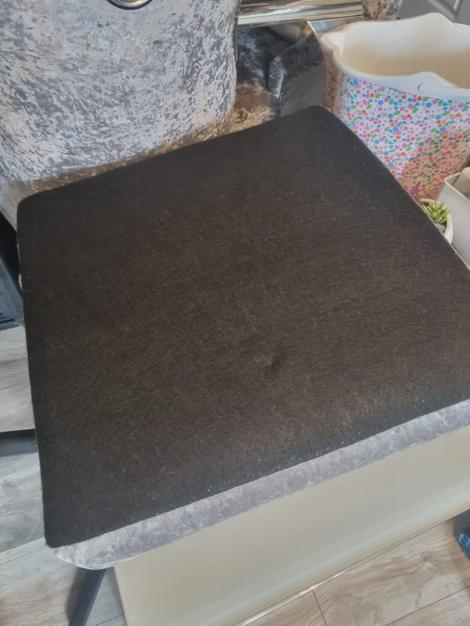 4 seater corner sofa plus matching chair