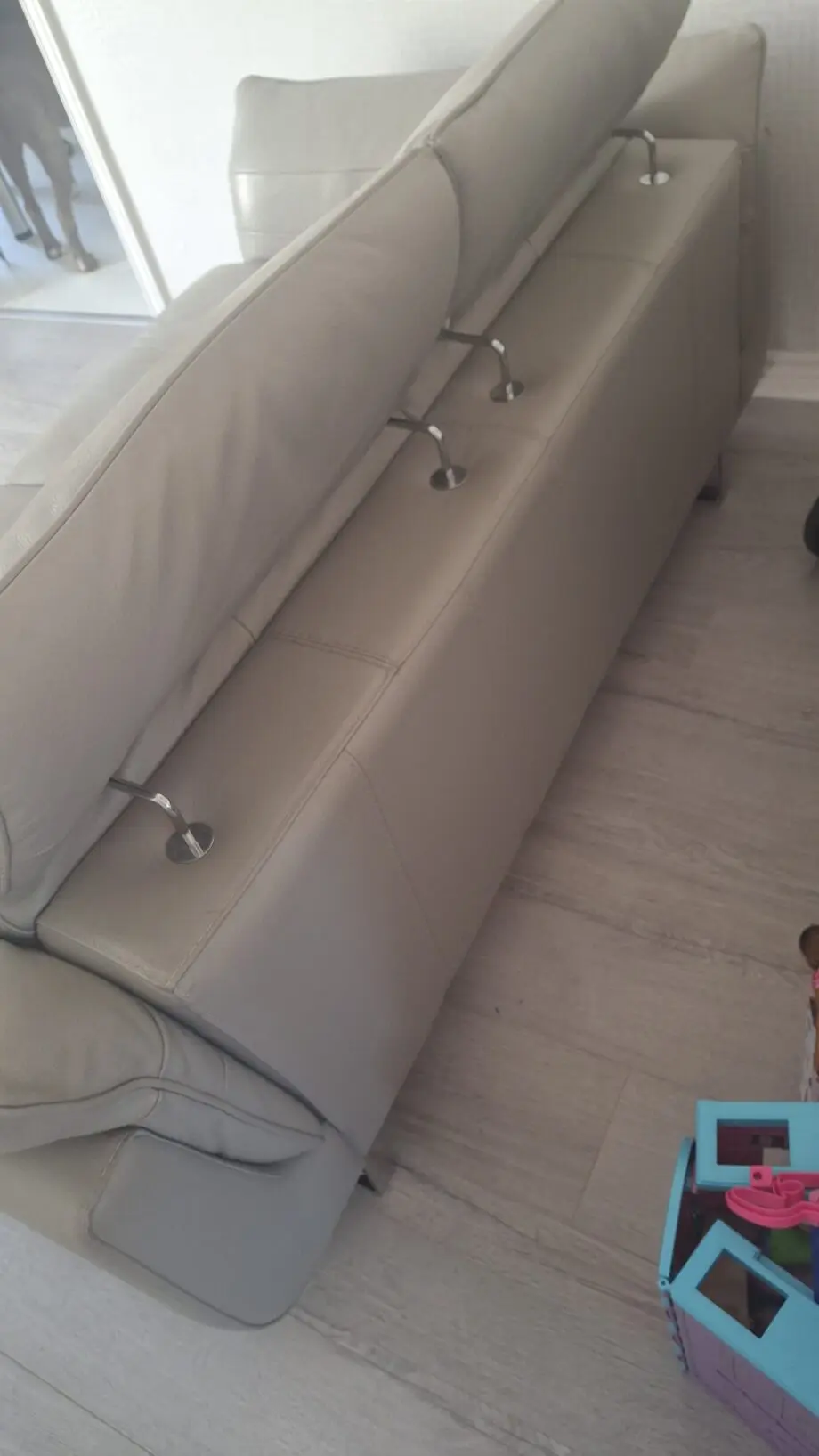 Dfs leather