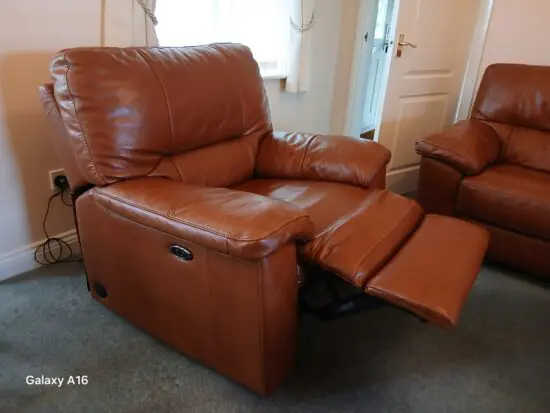 2xDFS Dalmore recliner chairs( electric) colour brandy