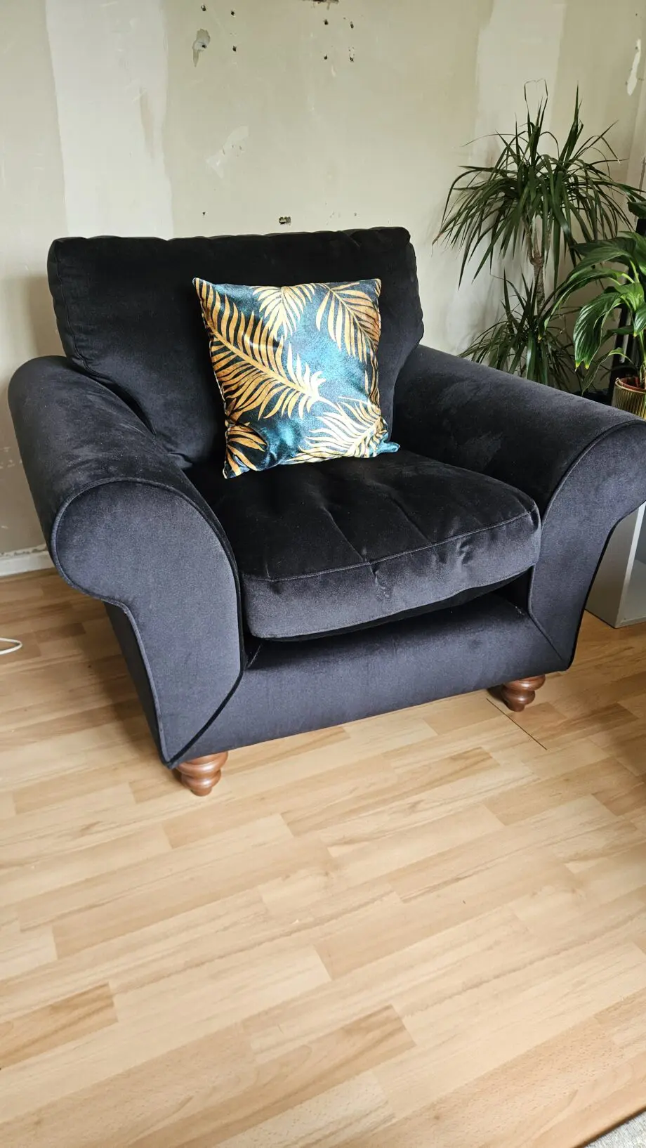 evelyn Velvet airchair