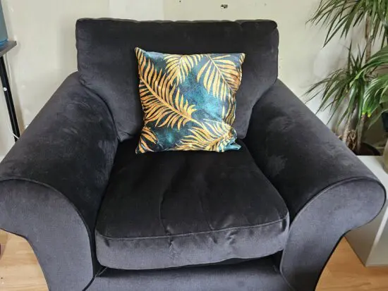 evelyn Velvet airchair