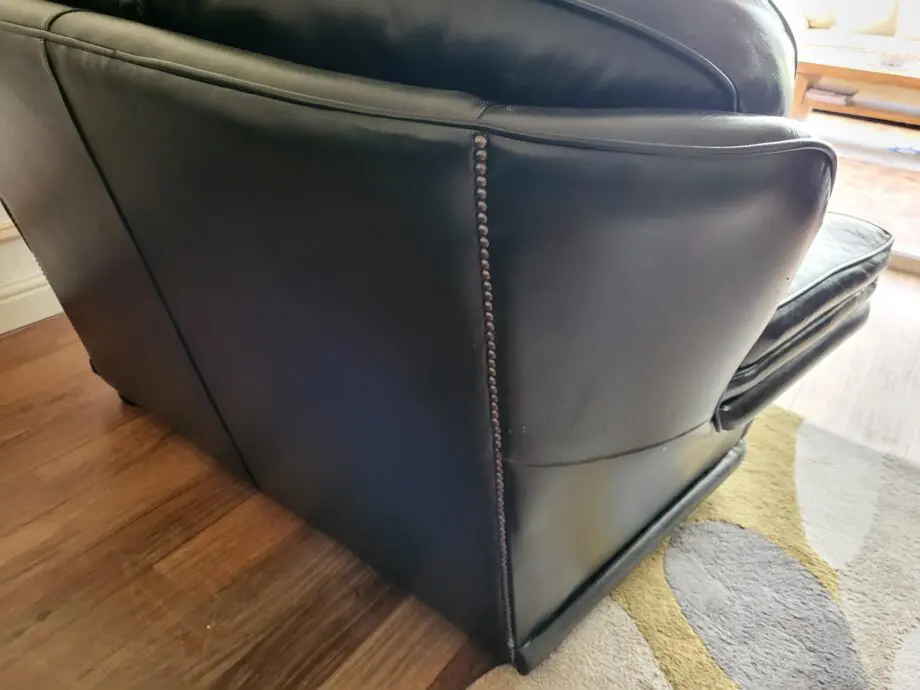 Chesterfield Couture Green Leather Sofas