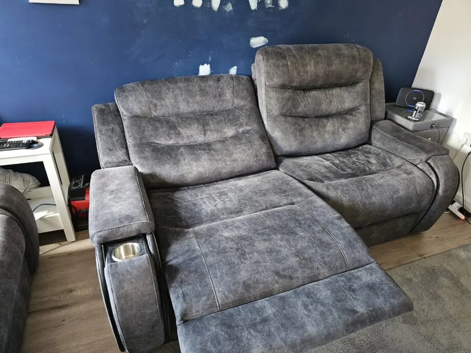 2 x Electric recliner 3 seater