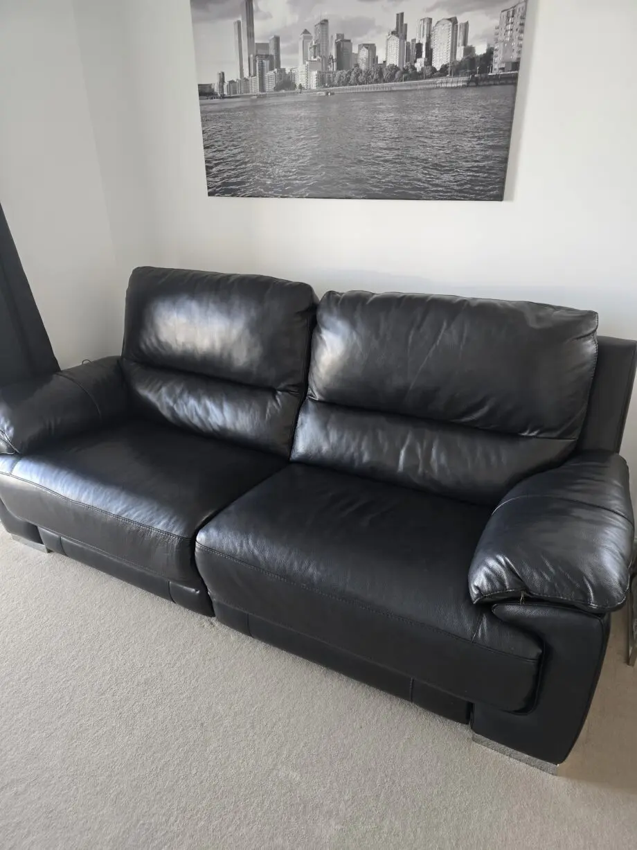 DFS FALCON LEATHER 3 SEATER ELECTRIC RECLINER SOFA IN BLACK