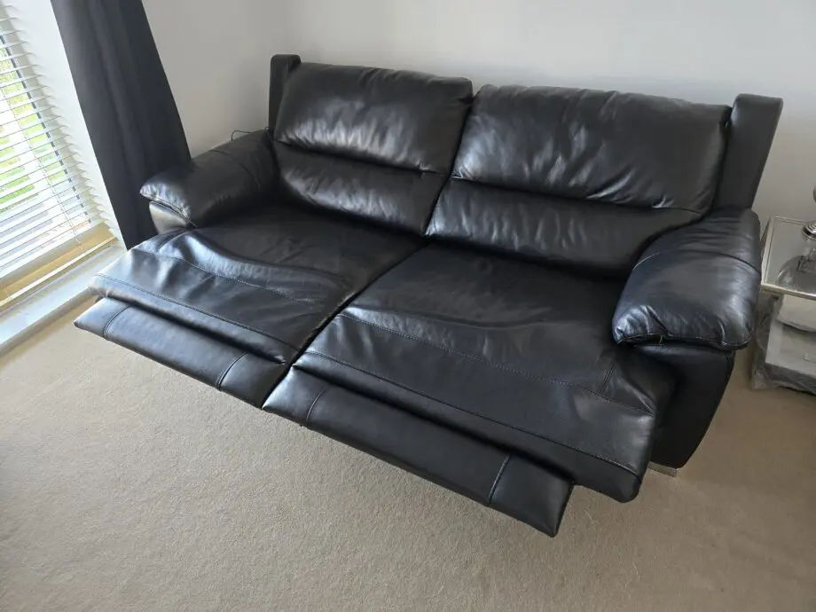 DFS FALCON LEATHER 3 SEATER ELECTRIC RECLINER SOFA IN BLACK
