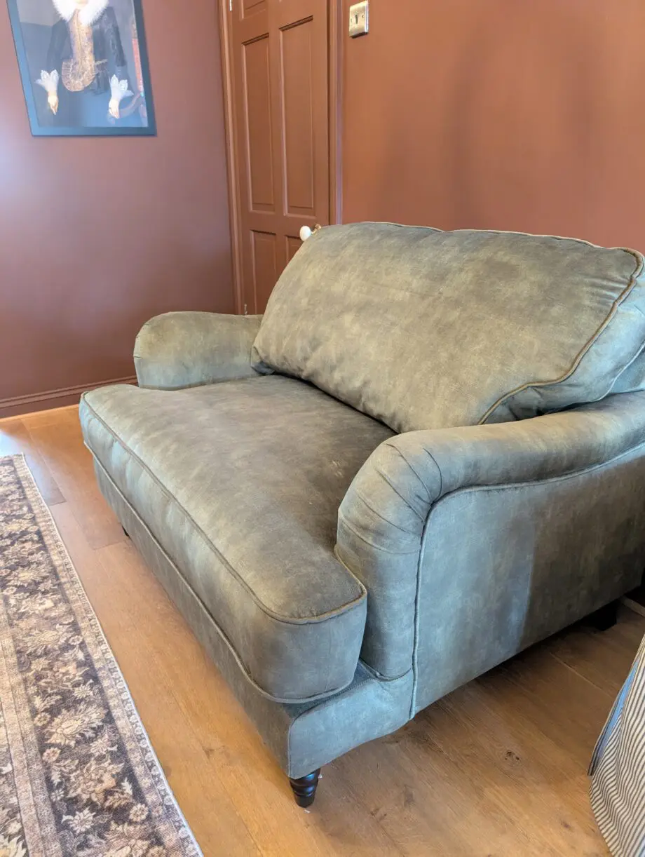Vintage Sofa Company Howard Loveseat Snuggler in Olive Green